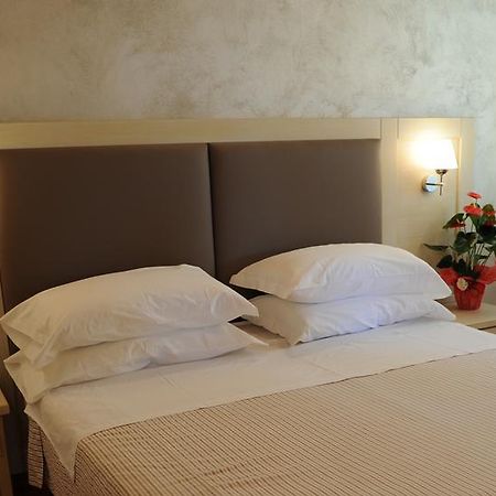 Super Relais Stella Hotel Signa Bilik gambar
